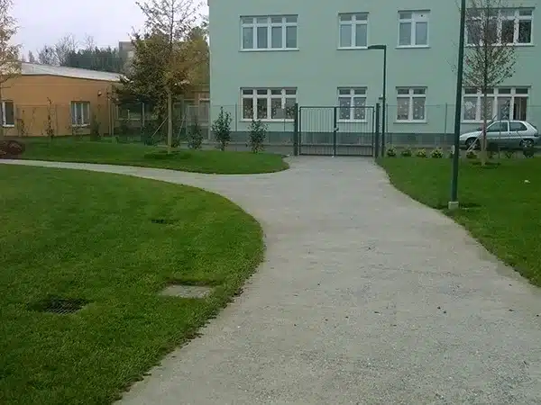strada-in-ghiaietto